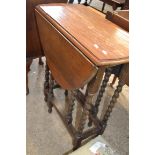 SMALL BARLEY TWIST OCCASIONAL OVAL TABLE, WIDTH APPROX 60CM
