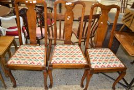 SET OF THREE UPHOLSTERED DINING CHAIRS, EACH WIDTH APPROX 47CM
