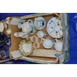 BOX CONTAINING VARIOUS CHINA WARES INCLUDING TOY TEA SET