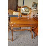 DRESSING TABLE TOGETHER WITH SWING MIRROR, WIDTH APPROX 91CM