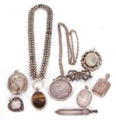 Mixed Lot: mainly white metal jewellery to include two lockets, a banded agate pendant on collar