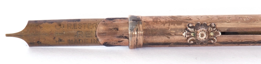 Antique Victorian gold filled mechanical slide pen, floral engraved, barrel with an inlaid - Image 6 of 8