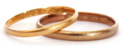 Mixed Lot: Victorian 22ct gold wedding ring, London 1871, size M, 0.8gms, together with a 9ct gold