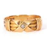 Late Victorian 18ct gold and diamond set ring, the threaded shank with a central "X" shaped design