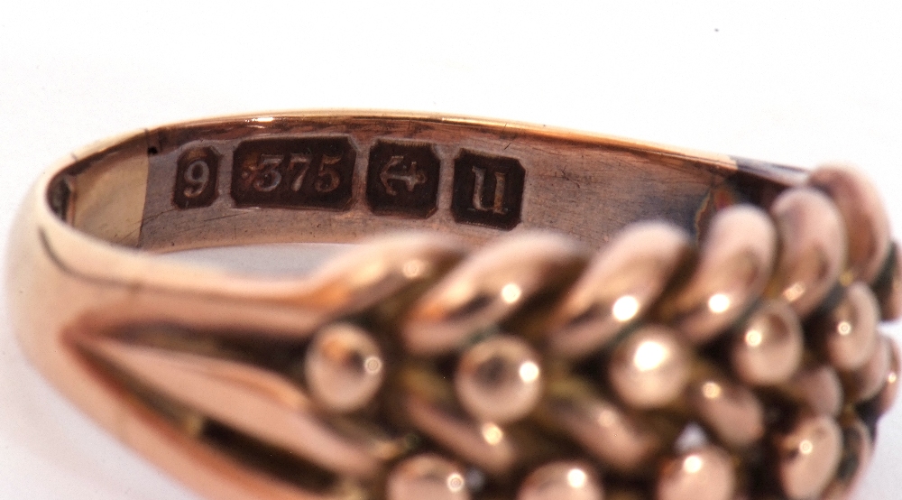 Mixed Lot: 9ct gold ring with rope and bead design, Birmingham 1928, size Q, together with a 9ct - Image 6 of 7