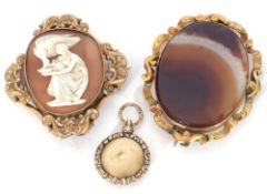 Mixed Lot: Victorian carved shell cameo depicting Hebe and the eagle, in an ornate gilt metal