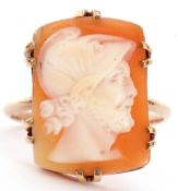 9ct stamped cameo ring, the carved shell cameo depicting a profile of a centurion, 18 x 14mm, size