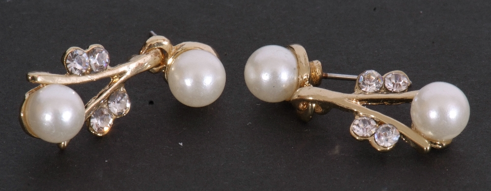 Pair of modern simulated pearl and paste set drop earrings - Image 4 of 6