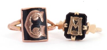 Mixed Lot: two 9ct stamped memoriam rings, a black enamel example applied with the letter "C",