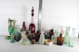 TRAY CONTAINING GLASS WARES INCLUDING RUBY GLASS DECANTER AND STOPPER AND SOME SMALL CERAMIC