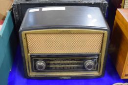 VINTAGE RADIO