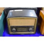 VINTAGE RADIO