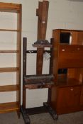 VINTAGE ARTIST'S EASEL, WIDTH APPROX 58CM