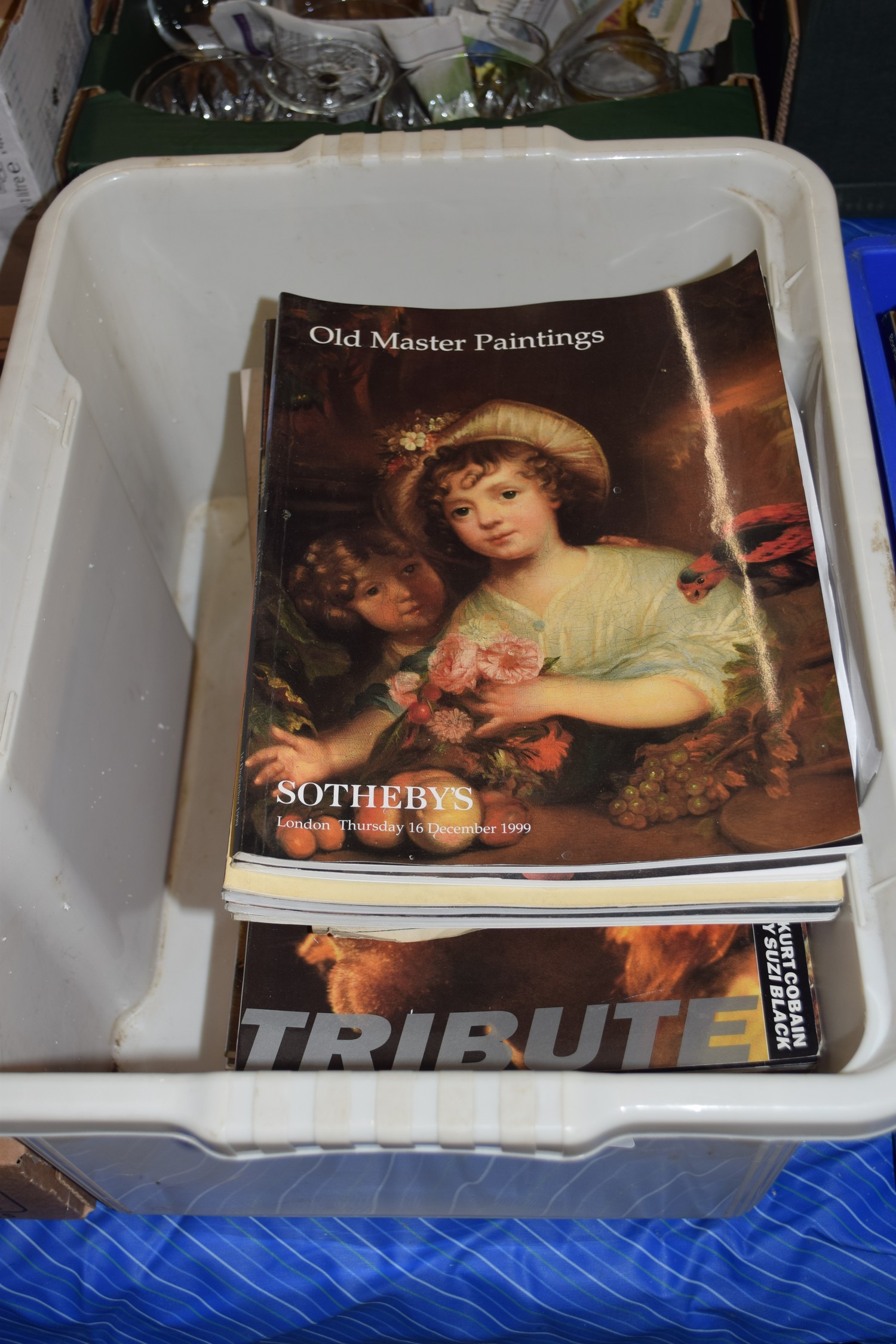 BOX OF AUCTION CATALOGUES, CHRISTIES/SOTHEBYS