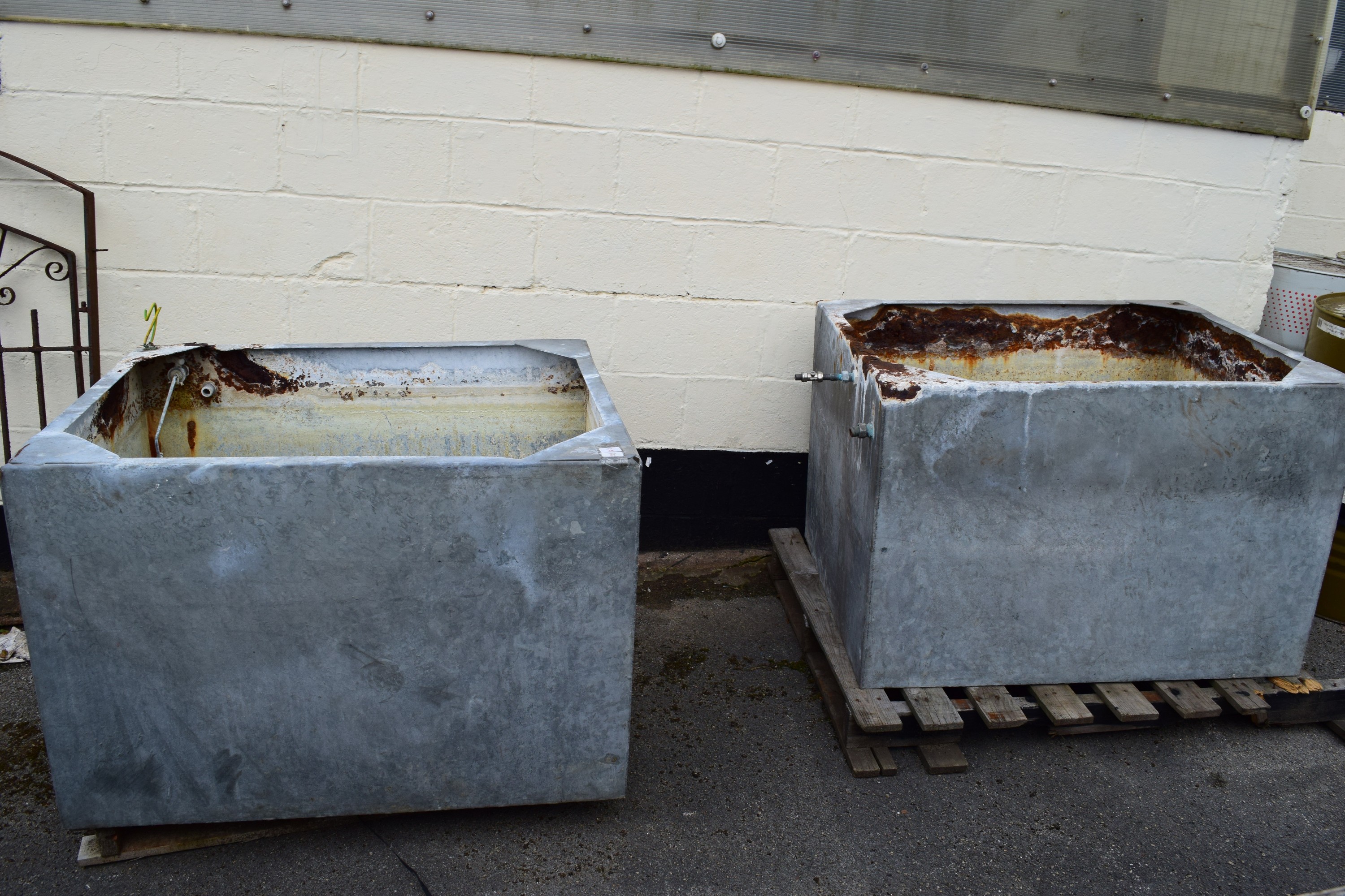 TWO GALVANISED TANKS, WIDTH APPROX 109CM, HEIGHT 75CM