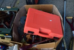 BOX OF MIXED TOOLS, SAWS, SET SQUARES, CHISELS ETC