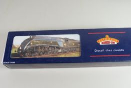 Boxed Bachmann 00 gauge 31-954A "Sir Nigel Gresley", single chimney, BR blue, early emblem,