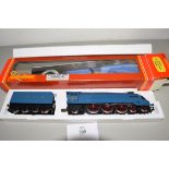 Boxed Hornby 00 gauge R372 LNER A4 "Seagull" locomotive No 4902