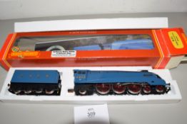 Boxed Hornby 00 gauge R372 LNER A4 "Seagull" locomotive No 4902