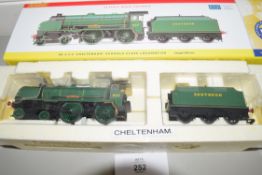 Boxed Hornby 00 gauge R2827 SR 4-4-0 Schools class "Cheltenham" No 925