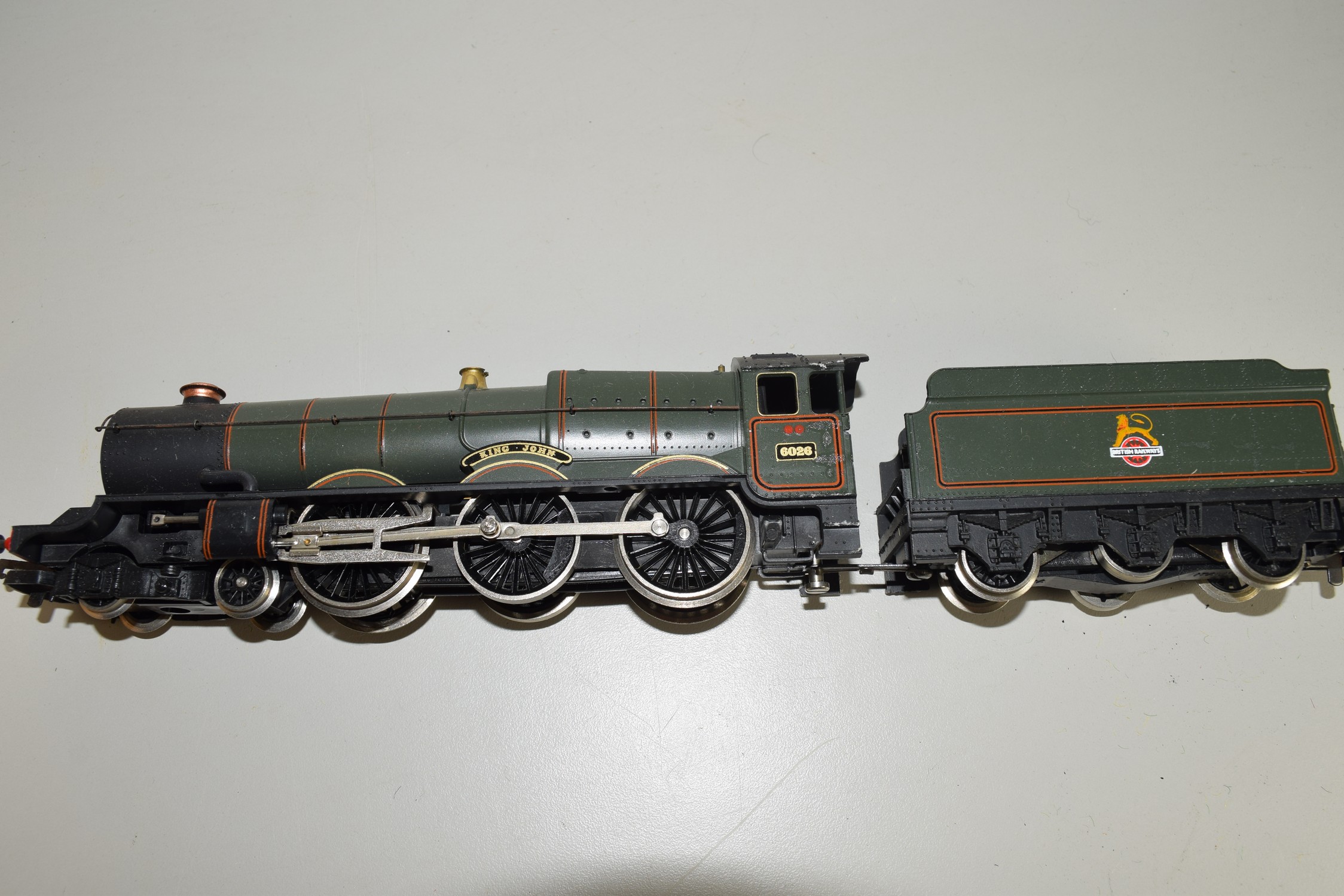 Unboxed Lima 00 gauge "King John" locomotive no 6026