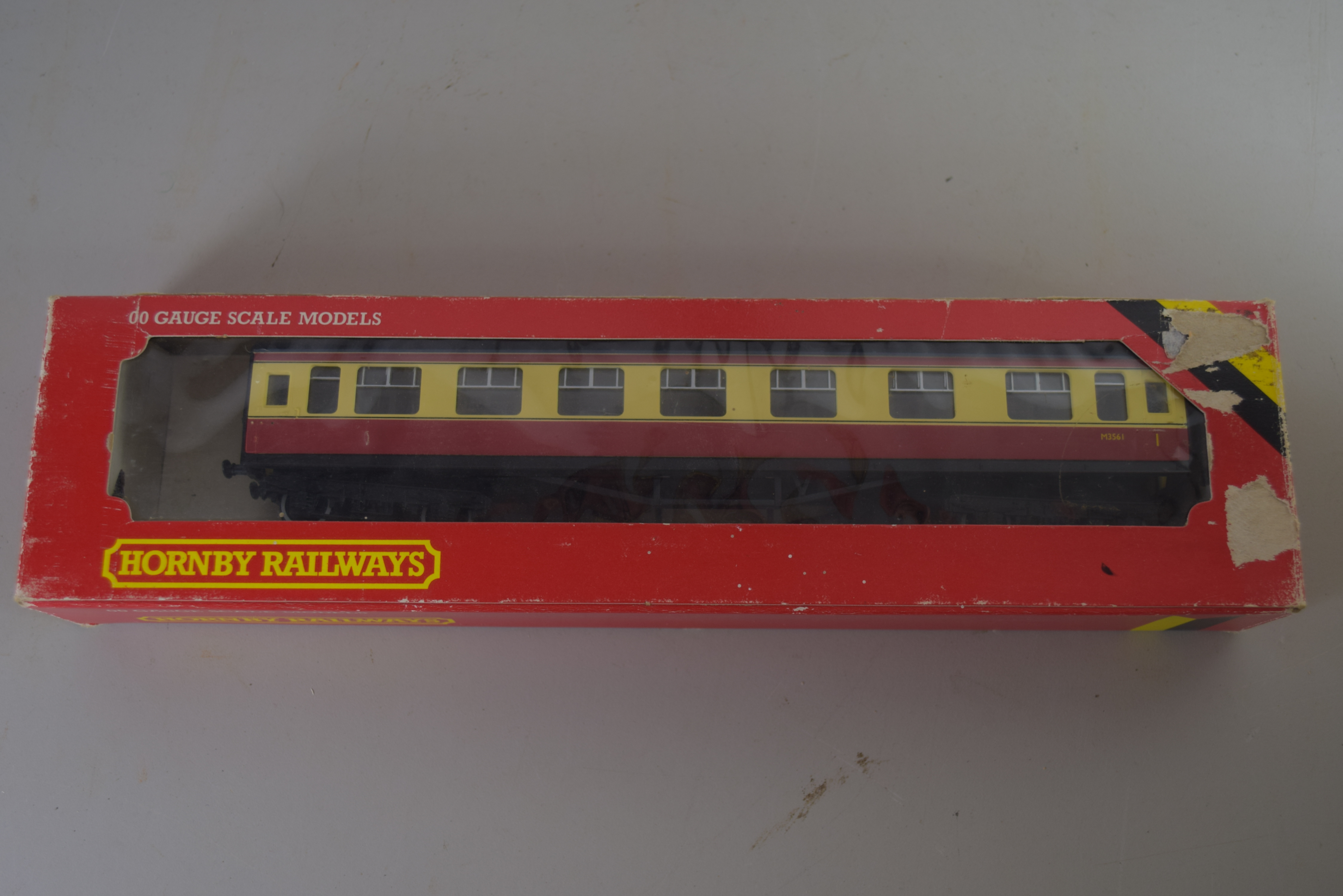 Boxed Hornby 00 gauge coach no M3561 (possibly non-original box)