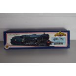 Boxed Bachmann 00 gauge 31-156 Jubilee "Invincible" BR green No 45716 locomotive