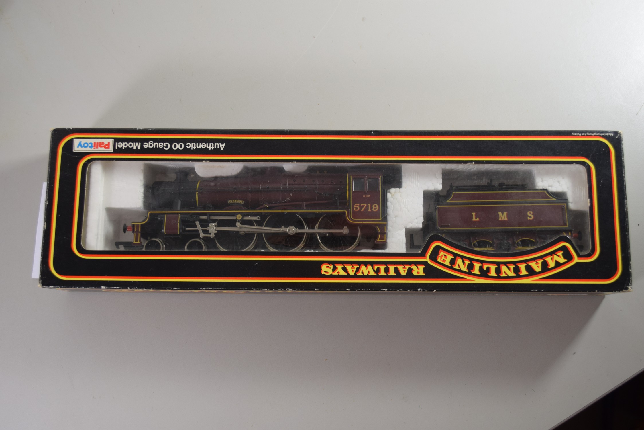 Boxed Mainline Railways 00 gauge Jubilee Class "Glorious" locomotive No 5719, with Fowler tender LMS