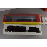 Boxed Hornby 00 gauge R218 BR 4-6-2 Britannia Class 7MT "Clive of India" locomotive No 70040