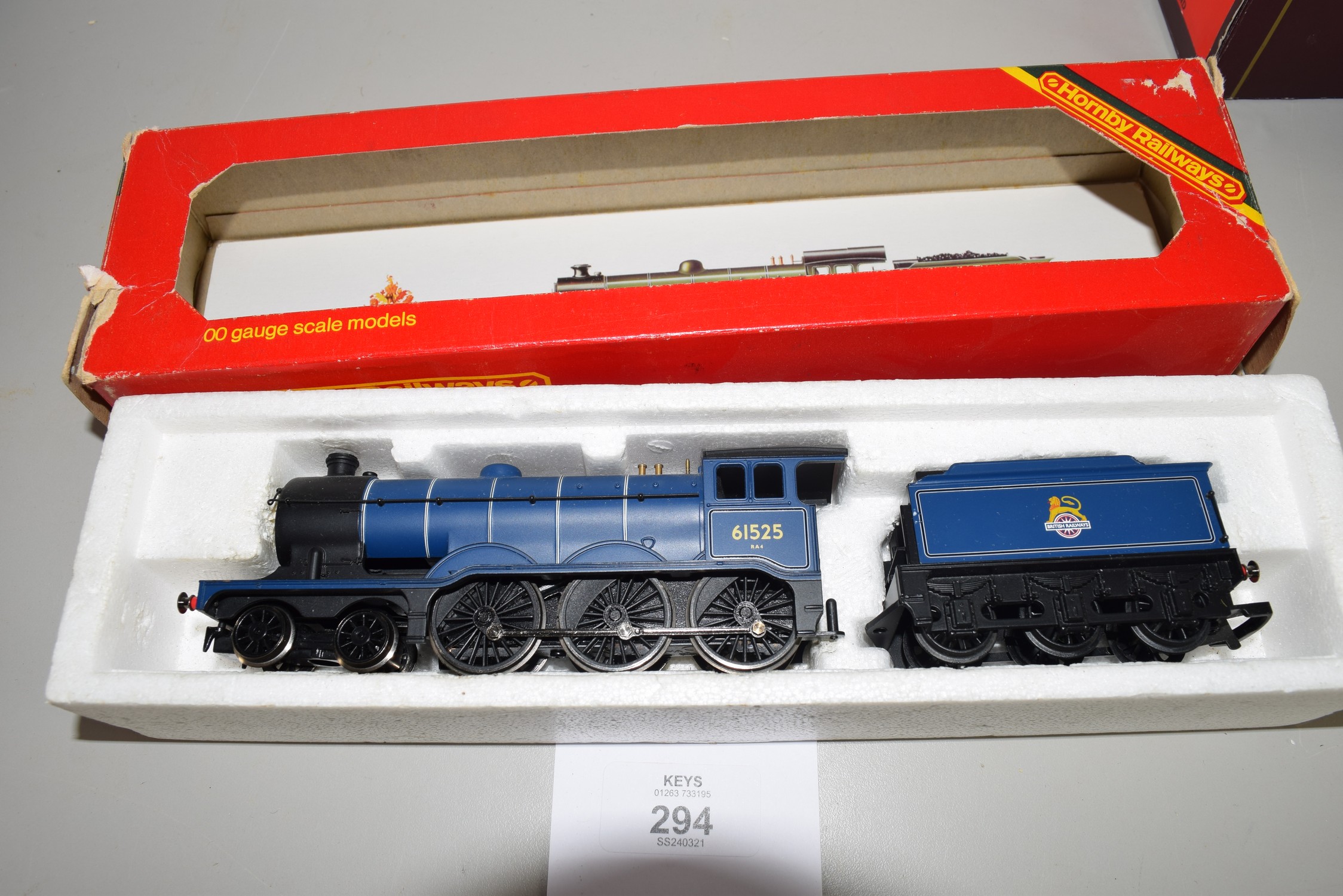Boxed Hornby 00 gauge locomotive No 61525 (possibly incorrect box)