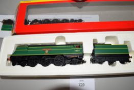 Boxed Hornby 00 gauge R2691 BR 4-6-2 West Country class "Torrington" locomotive No 34031