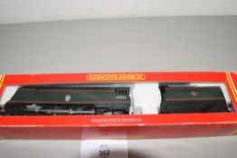 Boxed Hornby 00 gauge R310 BR 4-6-2 Battle of Britain class "Lord Beaverbrook" locomotive No 34054