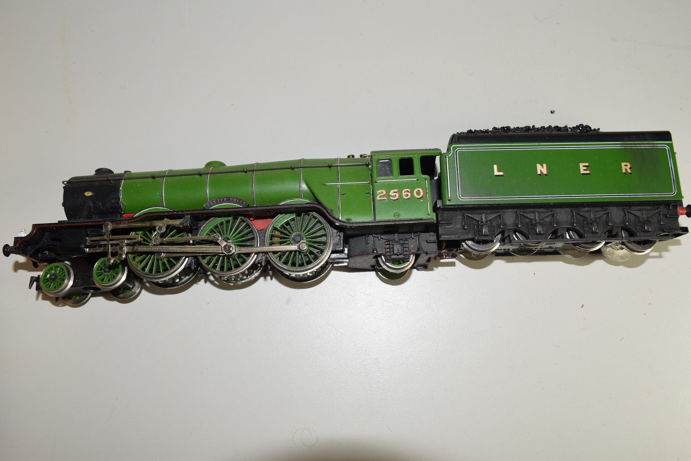 Unboxed Hornby 00 gauge "Pretty Polly" locomotive no 2560