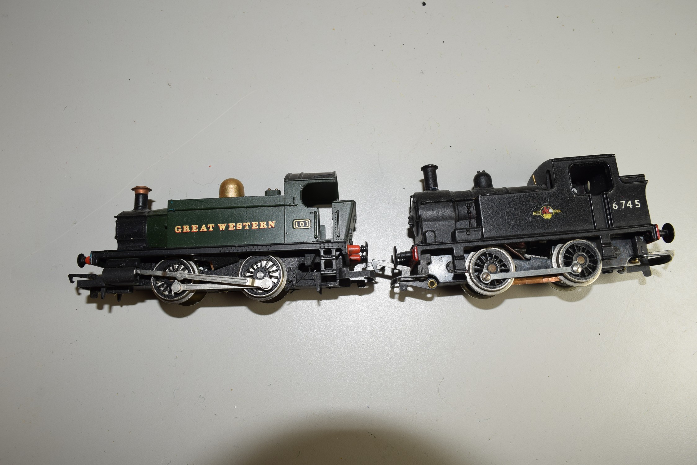 Unboxed 00 gauge Hornby GW locomotive no 101, together with a Triang loco no 6745