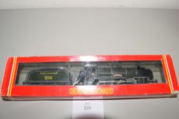 Boxed Hornby 00 gauge R132 SR 4-4-0 Schools class "Cranleigh" locomotive No 936