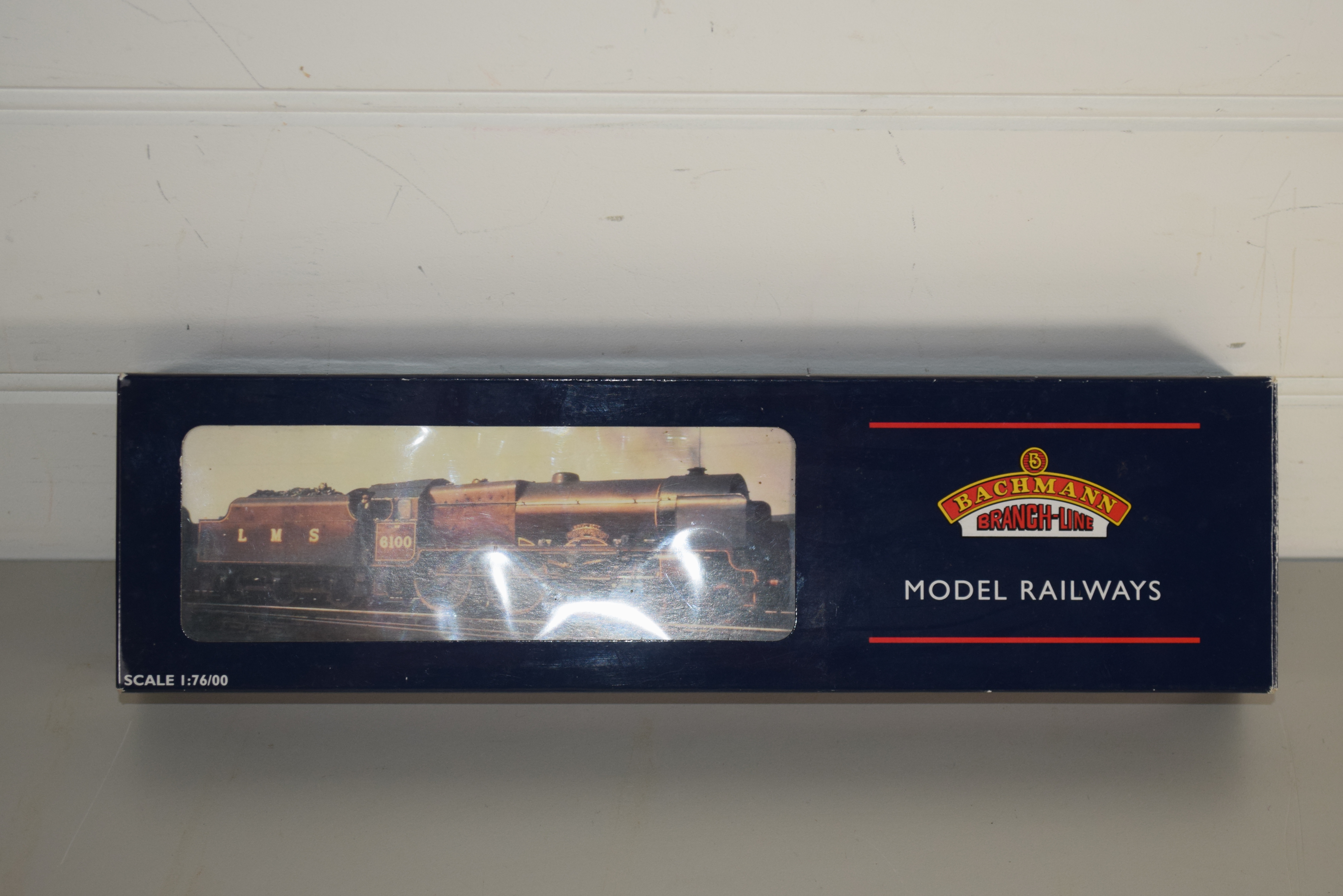 Boxed Bachmann 00 gauge 31-284 parallel boiler Scot "The Ranger" BR green, early emblem No 46165 - Image 3 of 4