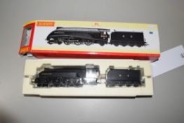 Boxed Hornby 00 gauge R338 NE 4-6-2 Class A4 "Sir Charles Newton" locomotive No 4901