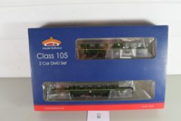 Boxed Backmann 00 gauge 31-326 Class 105 two-car DMU BR green with speed whiskers locomotive