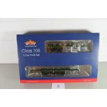 Boxed Backmann 00 gauge 31-326 Class 105 two-car DMU BR green with speed whiskers locomotive