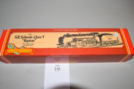 Boxed Hornby 00 gauge R683 SR 4-4-0 Schools class "Repton" locomotive No 926