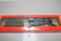 Boxed Hornby 00 gauge R123 LNER 4-4-0 Hunt class D49-2 "The Berkeley" locomotive No 222