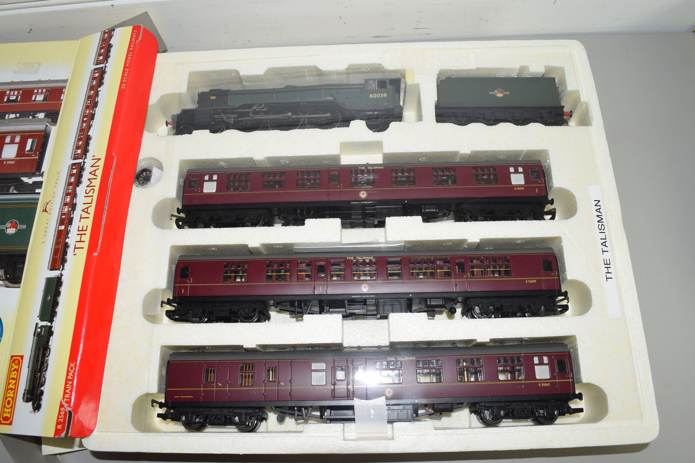 Boxed Hornby 00 gauge "The Talisman" set - Image 2 of 2