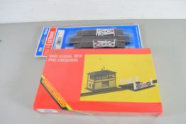 Boxed Hornby 00 gauge R186 GWR signal box and crossing together with a Peco set rack ST-268 straight