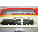 Boxed Hornby 00 gauge R2926 BR 4-6-2 West Country class "Blandford Forum" locomotive No 34107