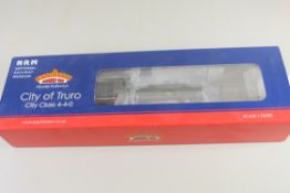 Boxed Bachmann 00 gauge 31-725 NRM City Class locomotive "City of Truro", GWR monogram, No 3440