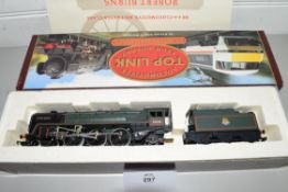 Boxed Locomotives Toplink from Hornby 00 gauge R242 BR Britannia class "Robert Burns" locomotive