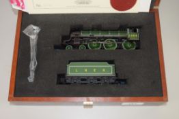 Bachmann "Mayflower" locomotive No 1306 in wooden presentation case with limited edition certificate