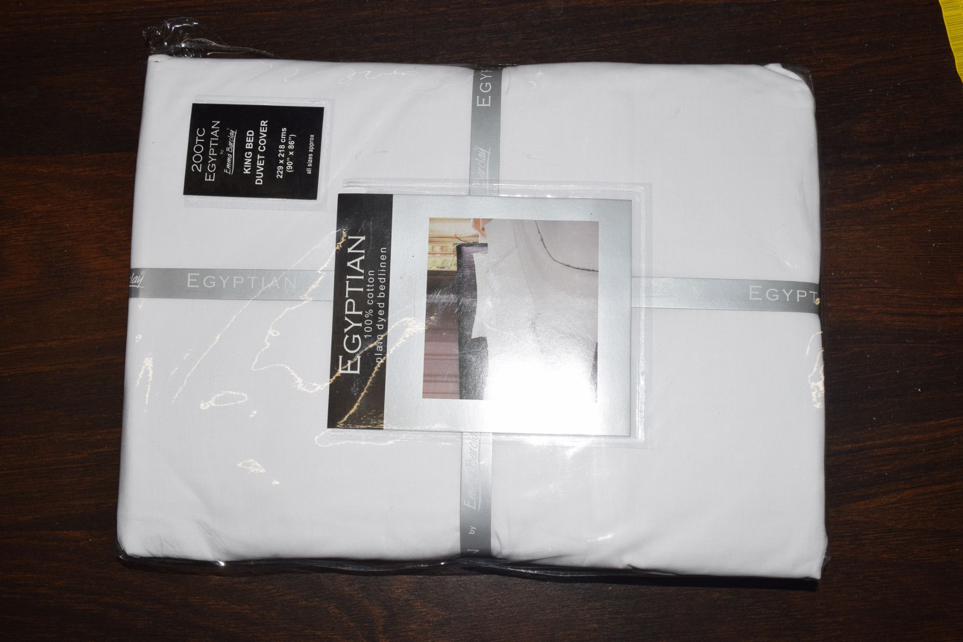 HINZE 200 THREAD COUNT EGYPTIAN QUALITY COTTON DUVET COVER, KINGSIZE - Image 2 of 2