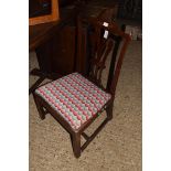 UPHOLSTERED DINING CHAIR