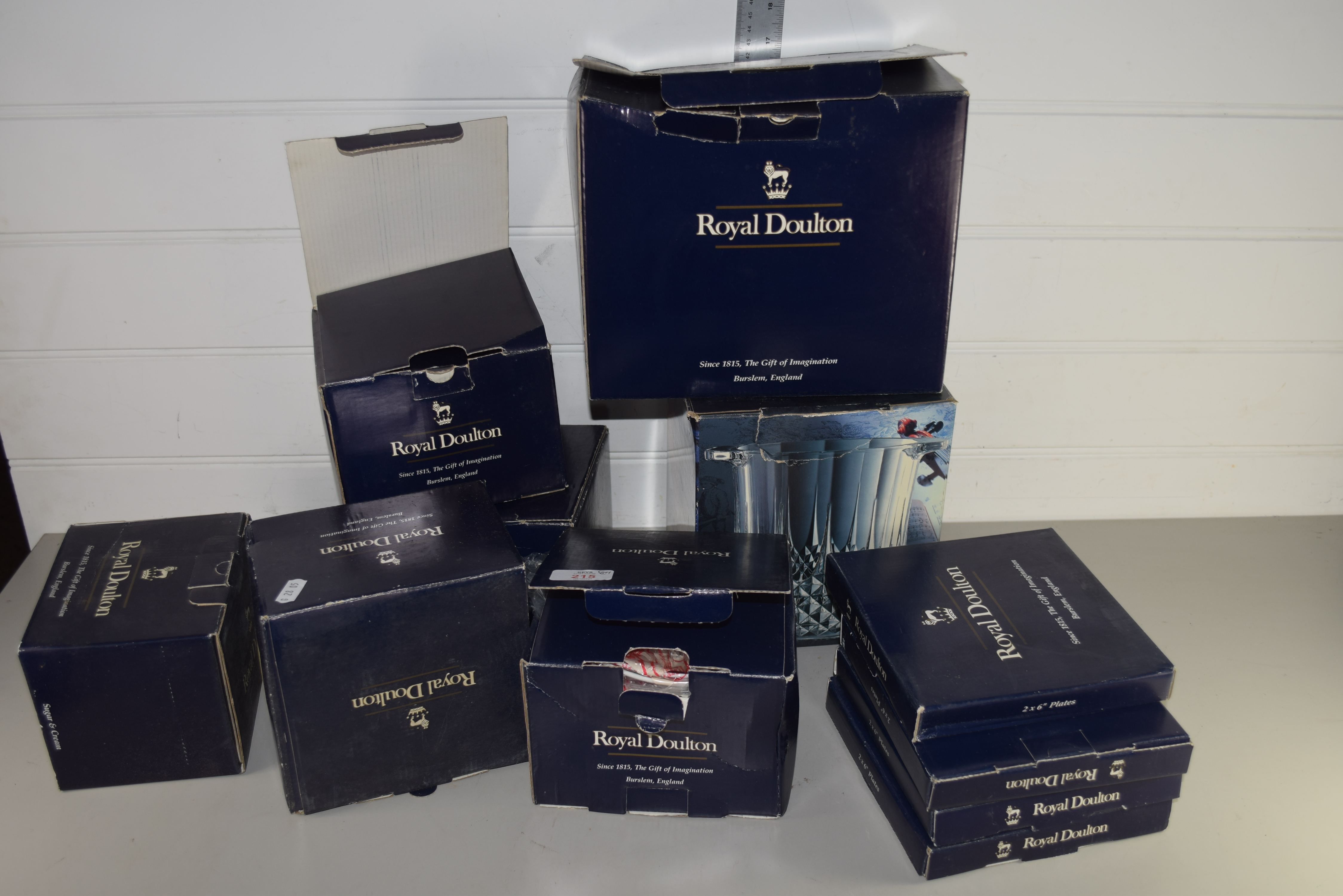 COLLECTION OF ROYAL DOULTON BOXED TEA WARES AND GLASS WARES